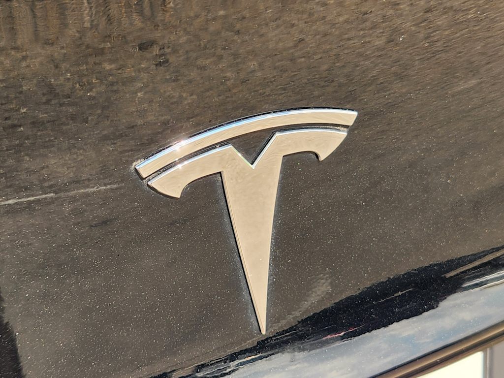 Thumbnail: 2023 Tesla Model 3 - 5