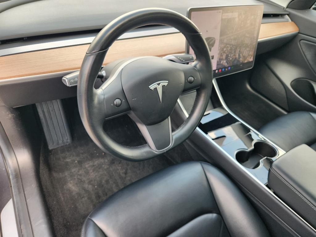 Thumbnail: 2019 Tesla Model 3 - 2