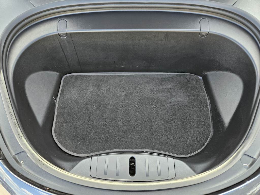 Thumbnail: 2018 Tesla Model 3 - 14