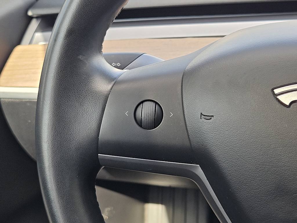 Thumbnail: 2018 Tesla Model 3 - 26