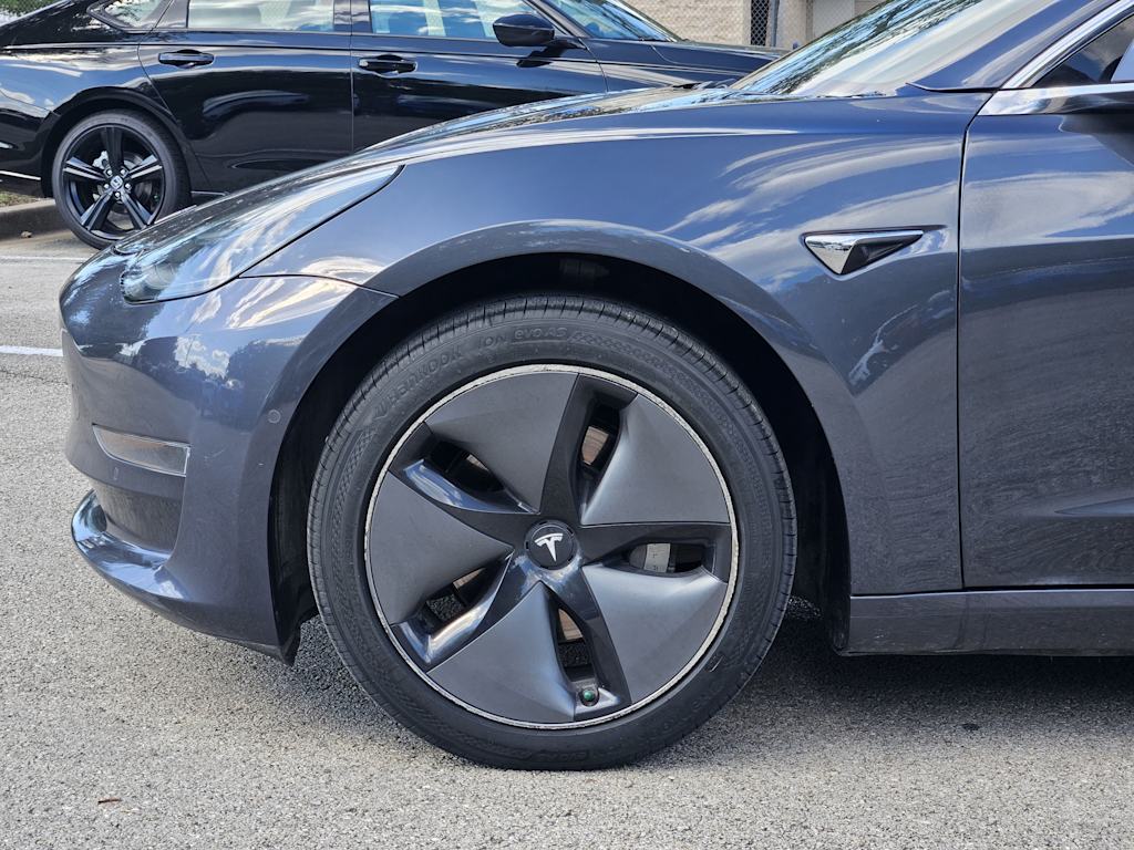 Thumbnail: 2018 Tesla Model 3 - 6