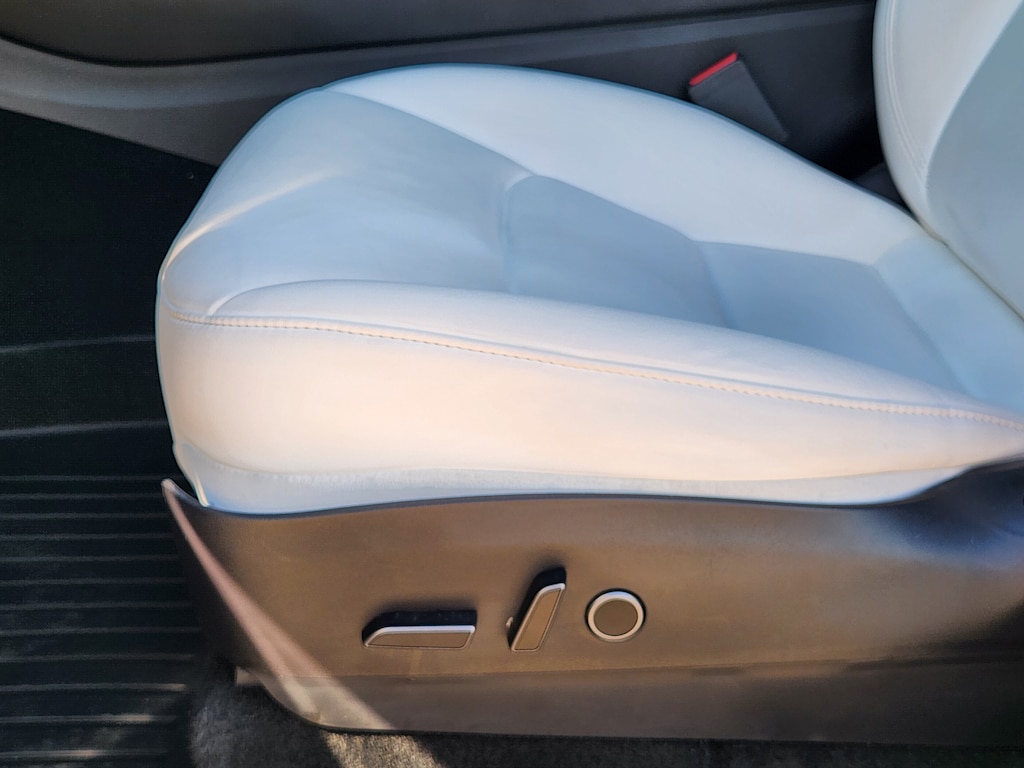 Thumbnail: 2021 Tesla Model Y - 27