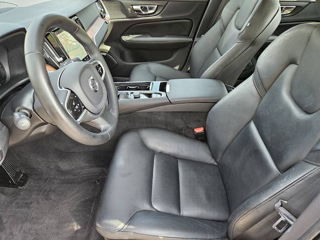 Thumbnail: 2023 Volvo S60 - 9