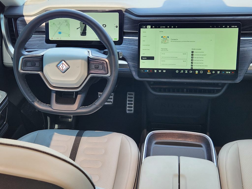Thumbnail: 2023 Rivian R1S - 11