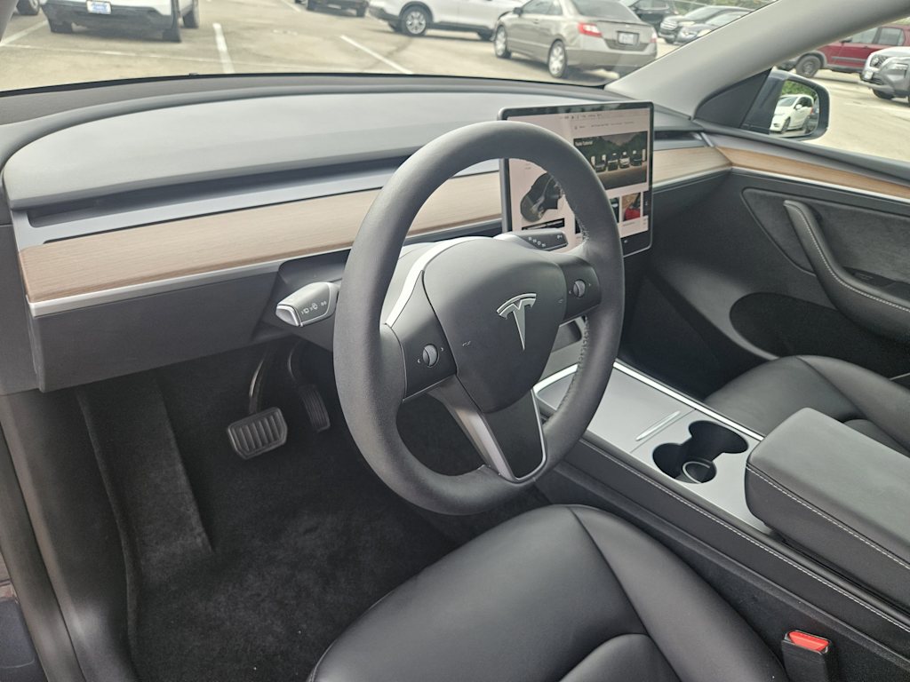 Thumbnail: 2024 Tesla Model Y - 2