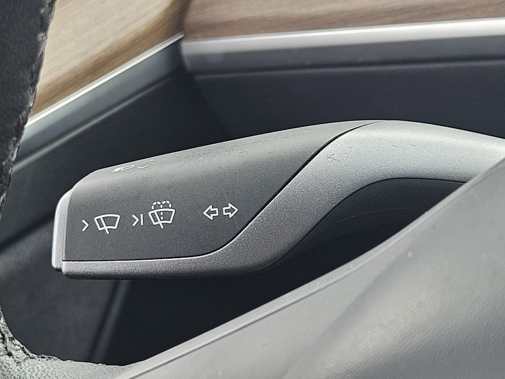 Thumbnail: 2024 Tesla Model Y - 27
