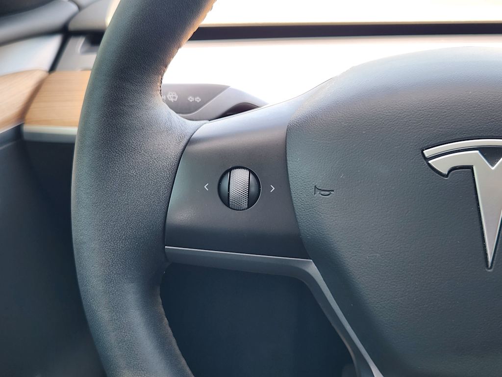 Thumbnail: 2022 Tesla Model Y - 29
