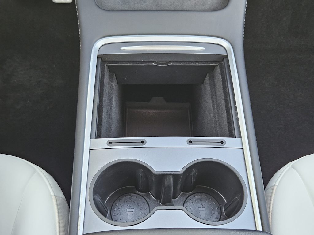 Thumbnail: 2022 Tesla Model Y - 13