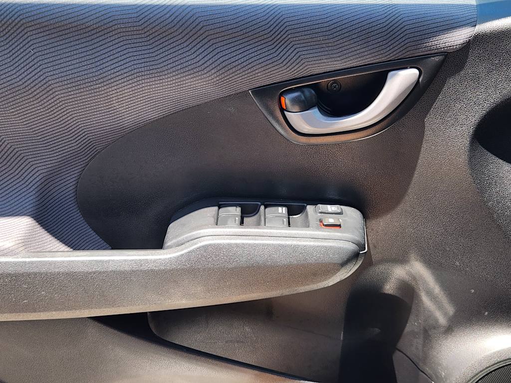 Thumbnail: 2009 Honda Fit - 28