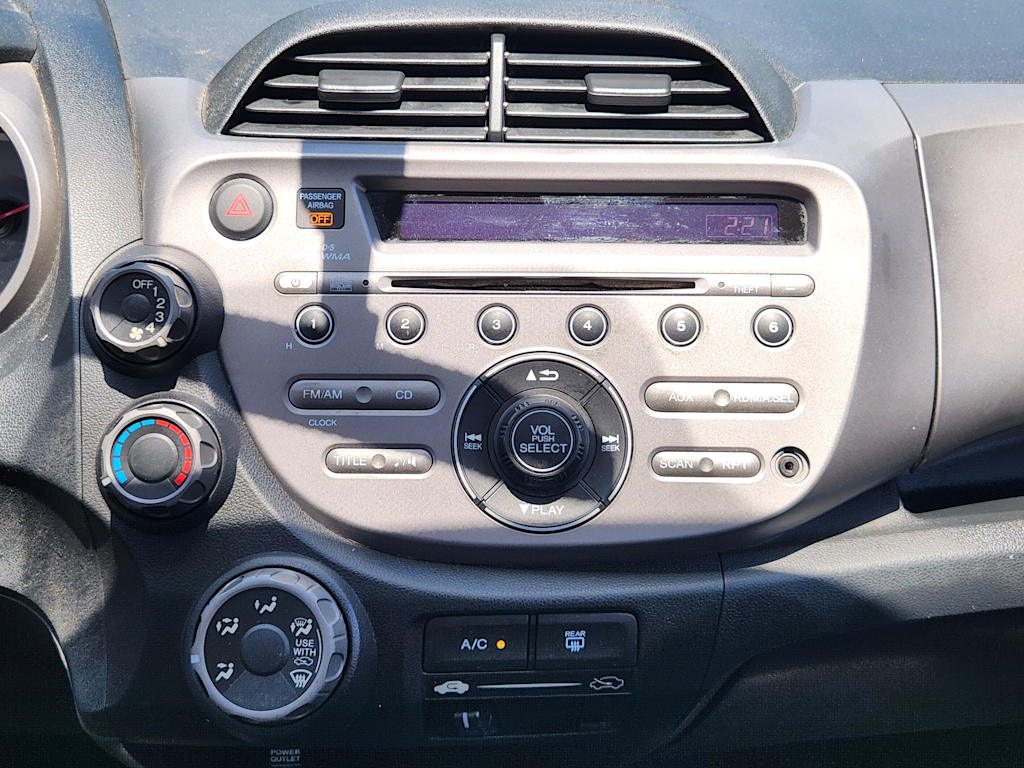 Thumbnail: 2009 Honda Fit - 13