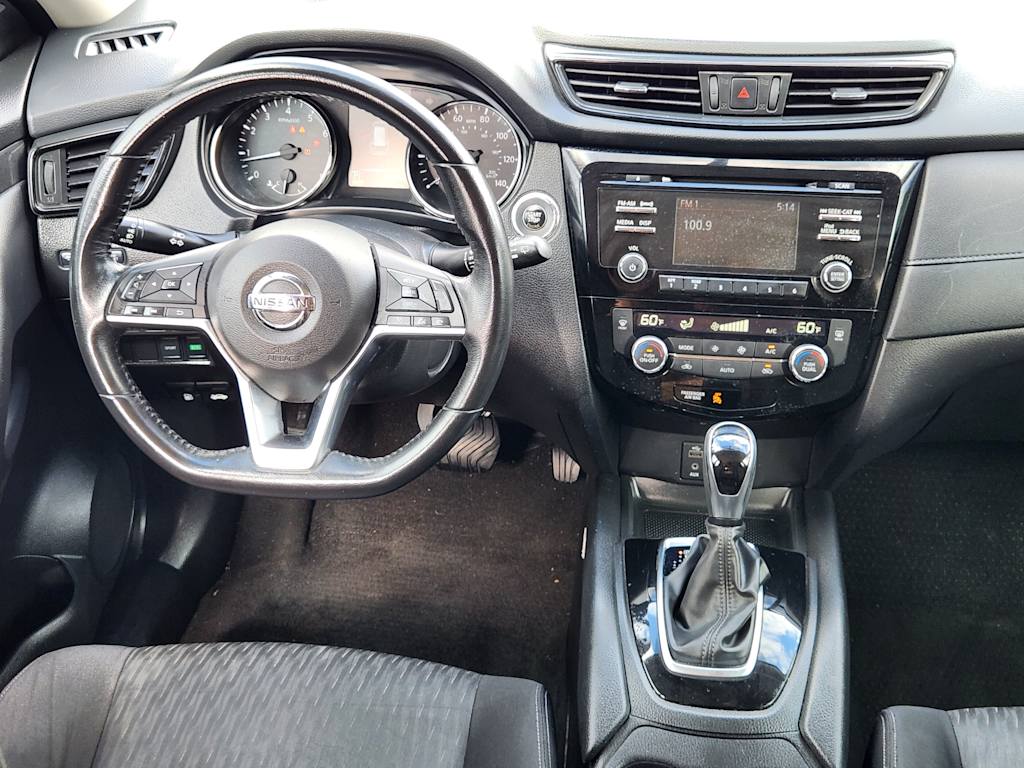 Thumbnail: 2017 Nissan Rogue - 12