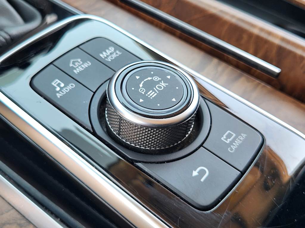 Thumbnail: 2021 Nissan Armada - 26