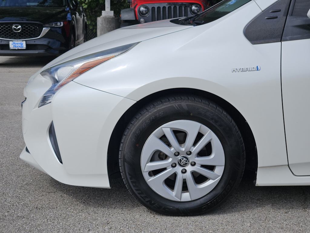 Thumbnail: 2016 Toyota Prius - 6