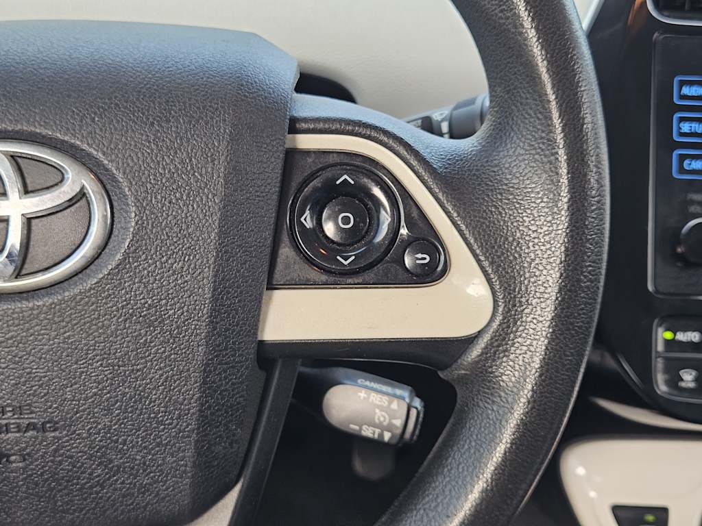 Thumbnail: 2016 Toyota Prius - 33