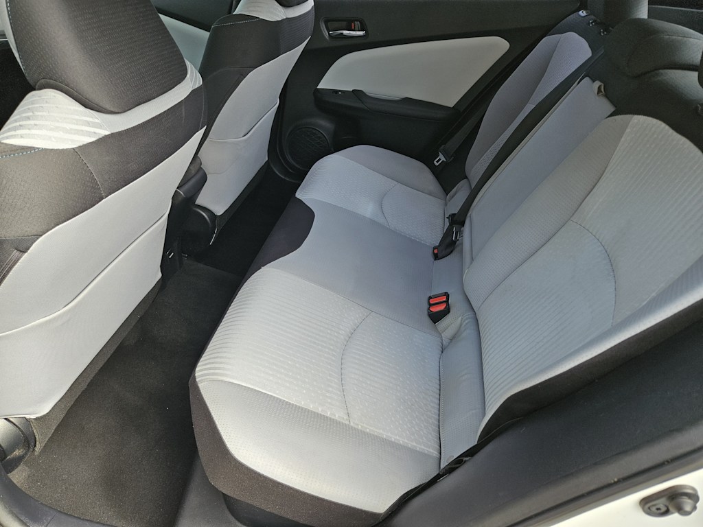 Thumbnail: 2016 Toyota Prius - 11