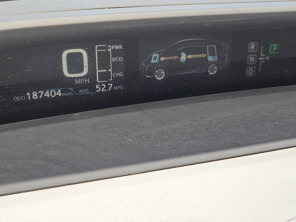 Thumbnail: 2016 Toyota Prius - 25