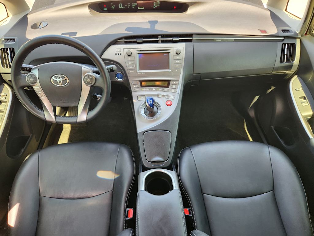 Thumbnail: 2015 Toyota Prius - 7