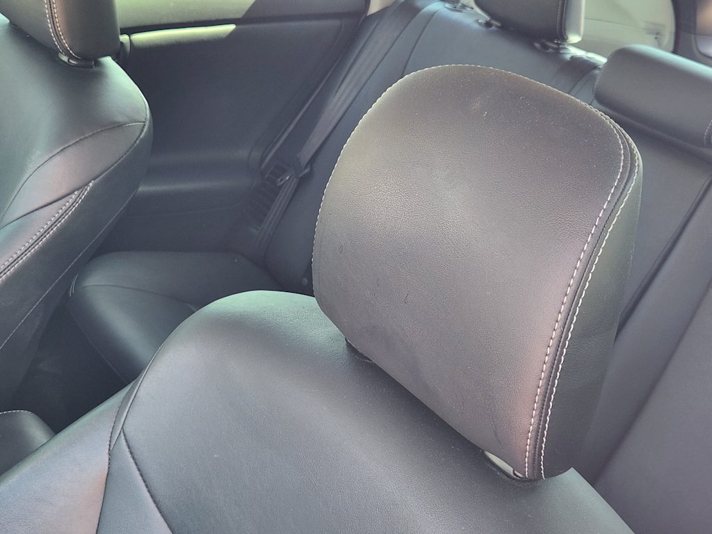 Thumbnail: 2015 Toyota Prius - 10
