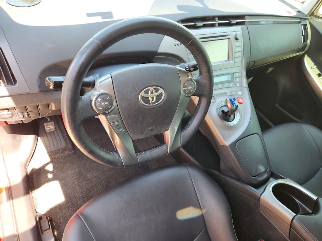 Thumbnail: 2015 Toyota Prius - 2
