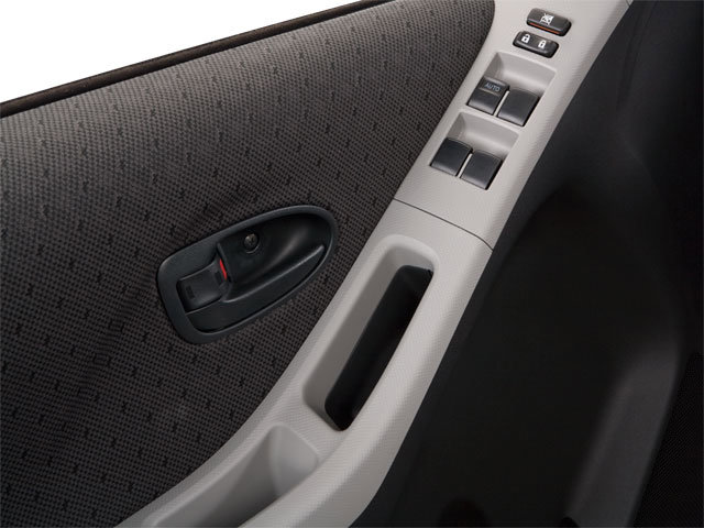 Thumbnail: 2010 Toyota Yaris - 15