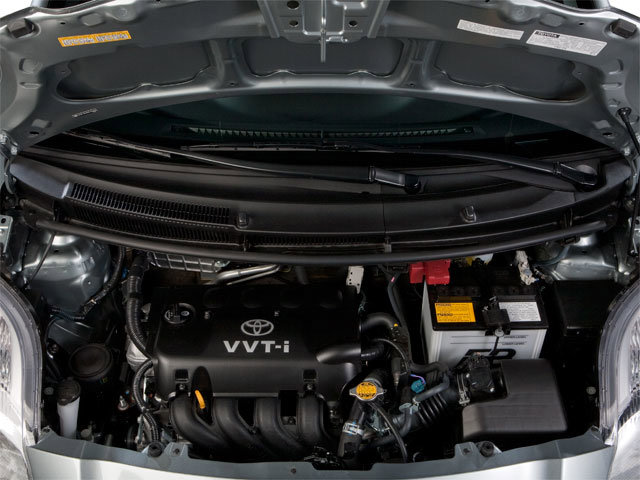 Thumbnail: 2010 Toyota Yaris - 7