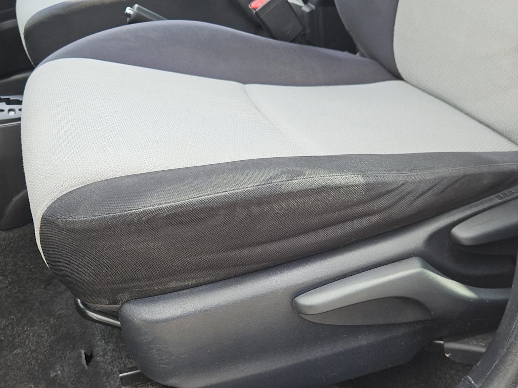 Thumbnail: 2013 Toyota Yaris - 27