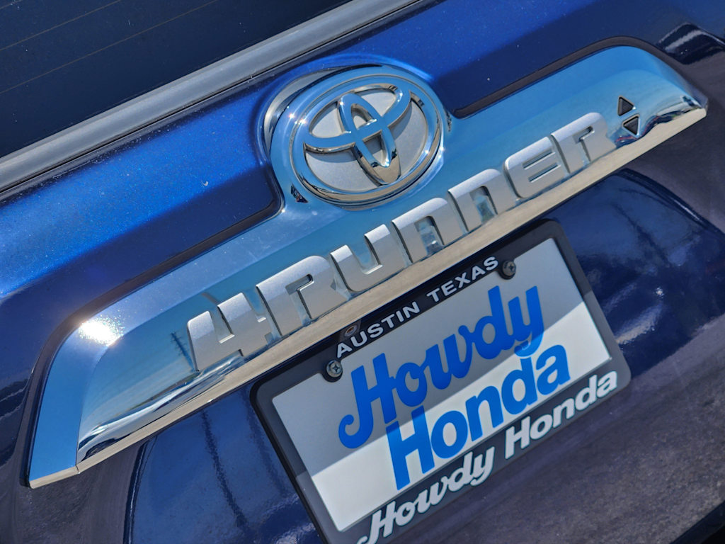 Thumbnail: 2015 Toyota 4Runner - 5