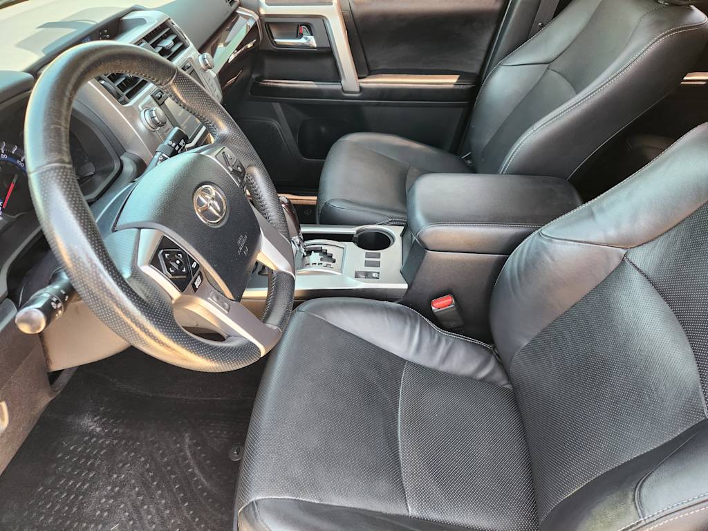 Thumbnail: 2015 Toyota 4Runner - 9
