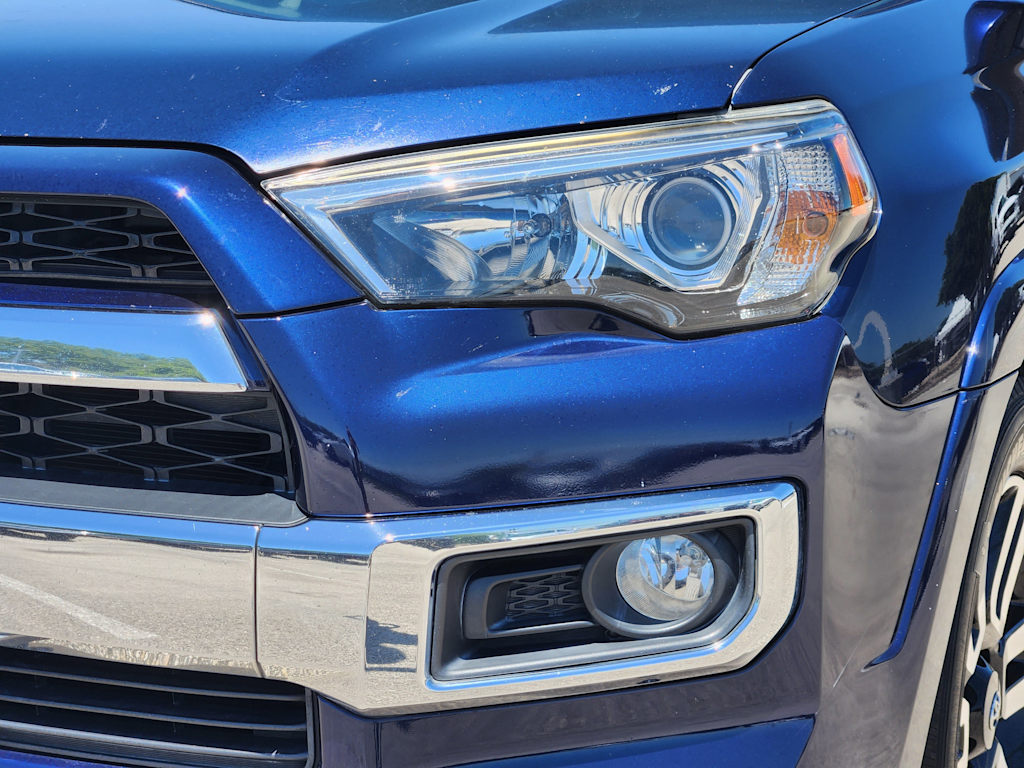 Thumbnail: 2015 Toyota 4Runner - 21