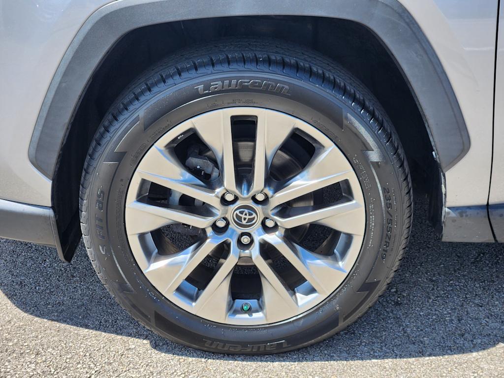 Thumbnail: 2019 Toyota RAV4 - 22