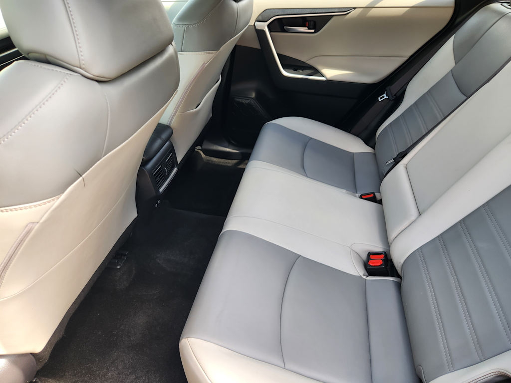 Thumbnail: 2019 Toyota RAV4 - 11