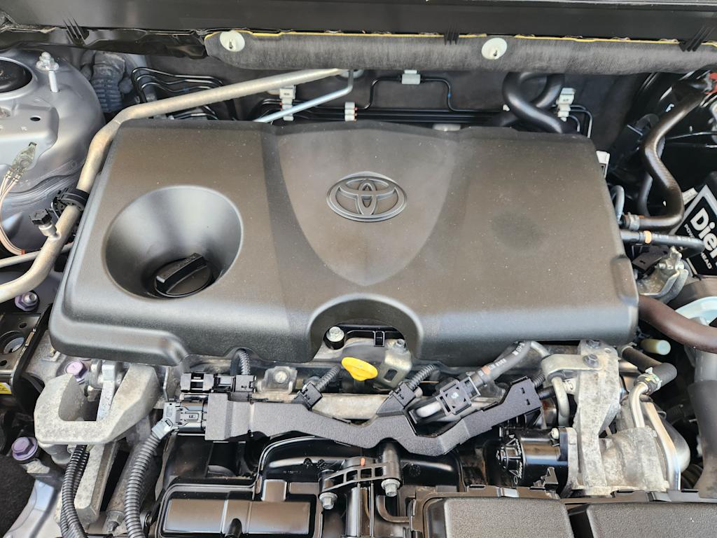 Thumbnail: 2019 Toyota RAV4 - 7
