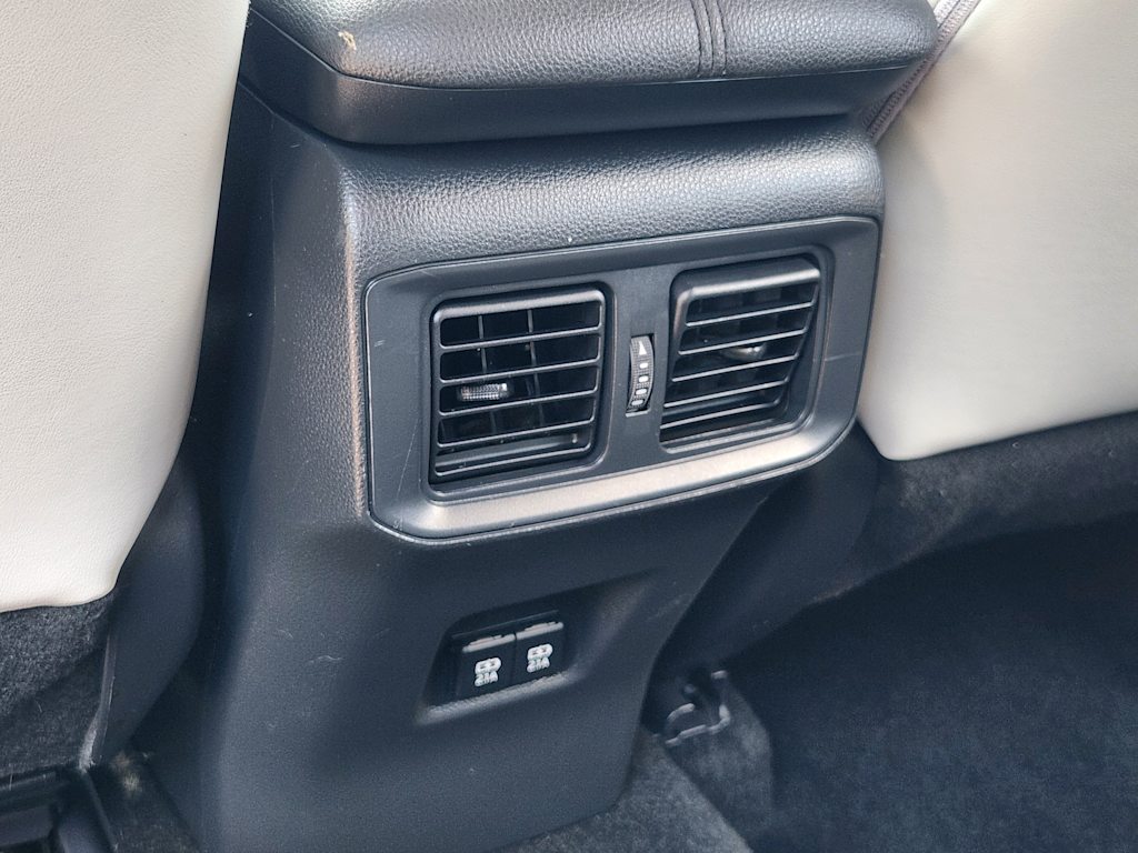 Thumbnail: 2019 Toyota RAV4 - 33