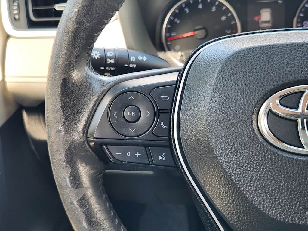 Thumbnail: 2019 Toyota RAV4 - 31
