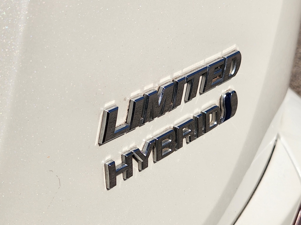 Thumbnail: 2018 Toyota RAV4 - 4