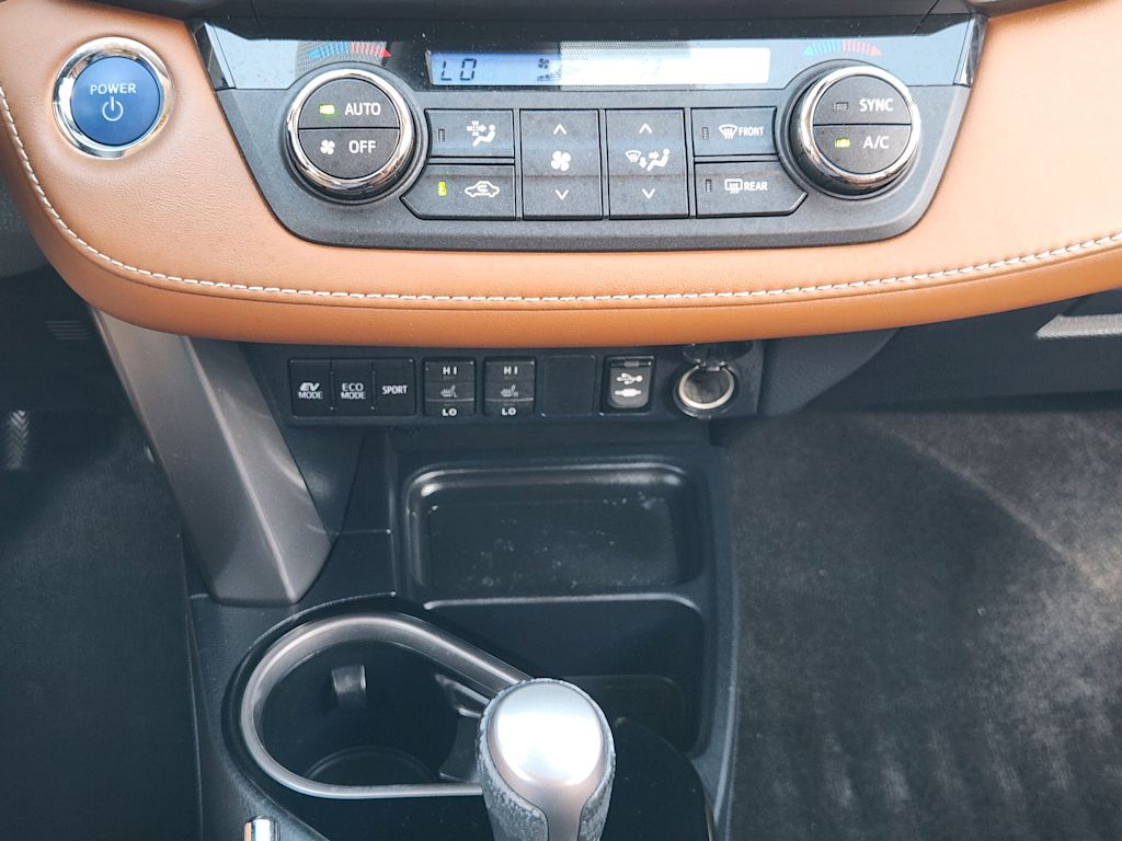 Thumbnail: 2018 Toyota RAV4 - 24