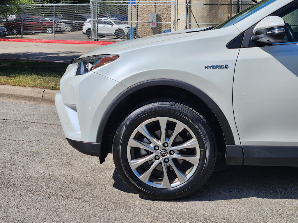 Thumbnail: 2018 Toyota RAV4 - 5