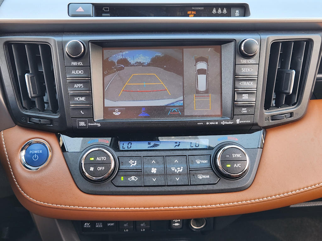 Thumbnail: 2018 Toyota RAV4 - 23