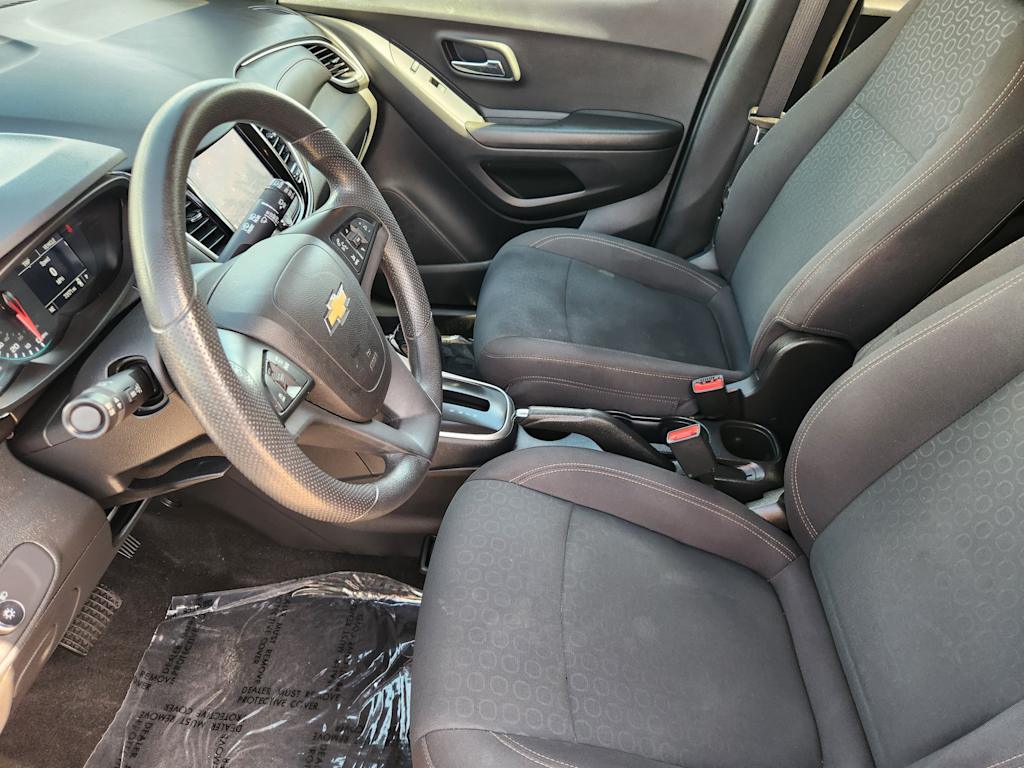 Thumbnail: 2021 Chevrolet Trax - 9