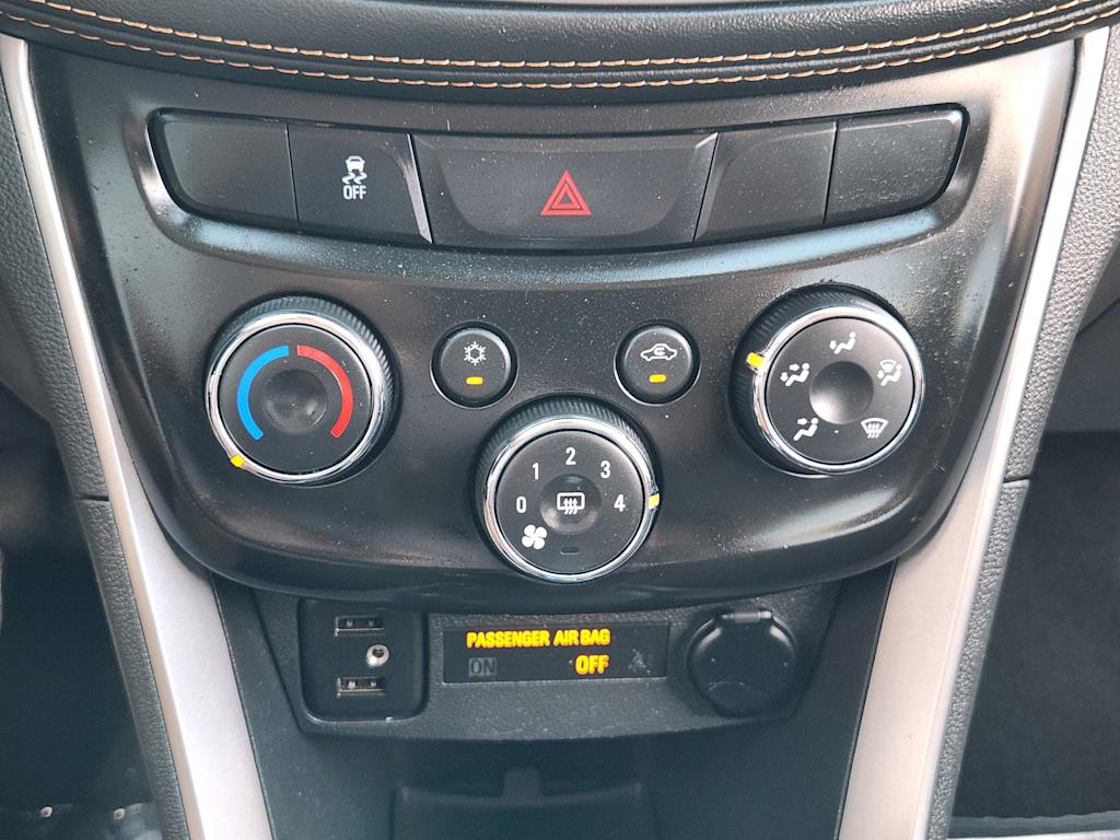 Thumbnail: 2021 Chevrolet Trax - 26