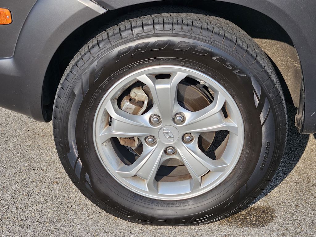Thumbnail: 2009 Hyundai Tucson - 21