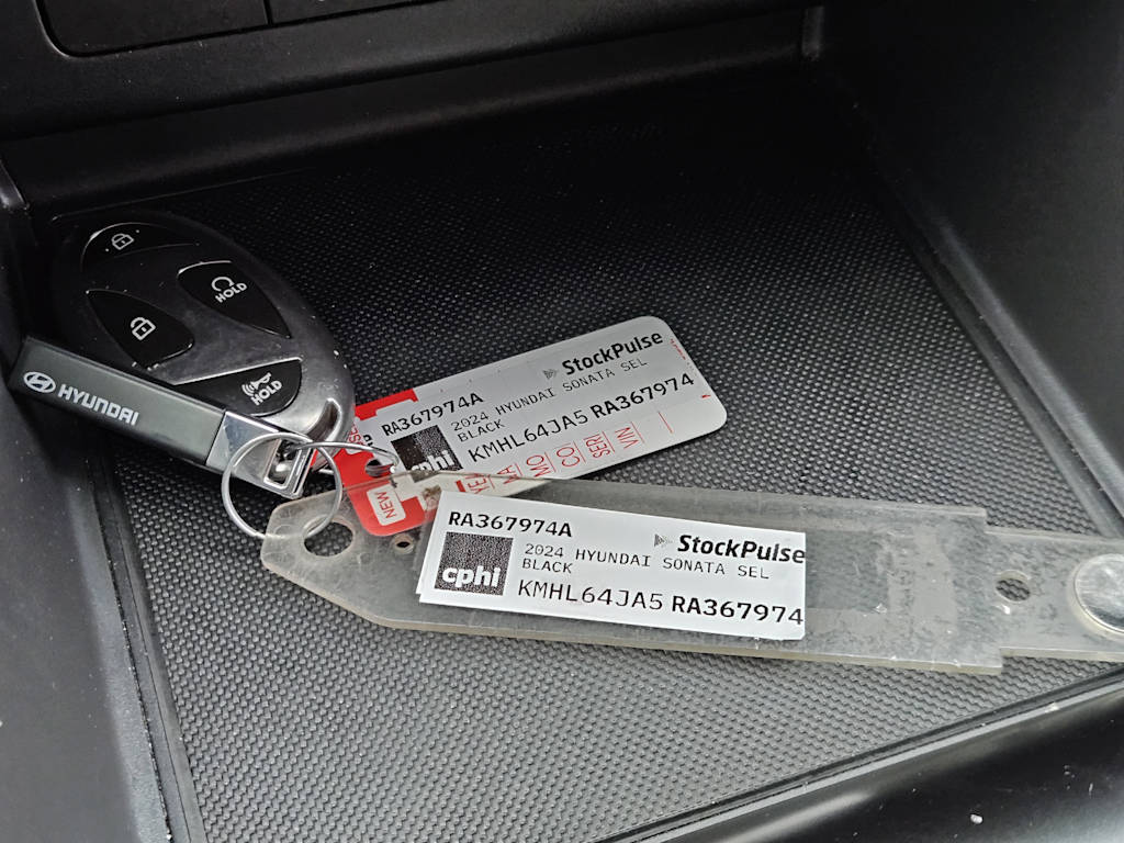 Thumbnail: 2024 Hyundai Sonata - 17