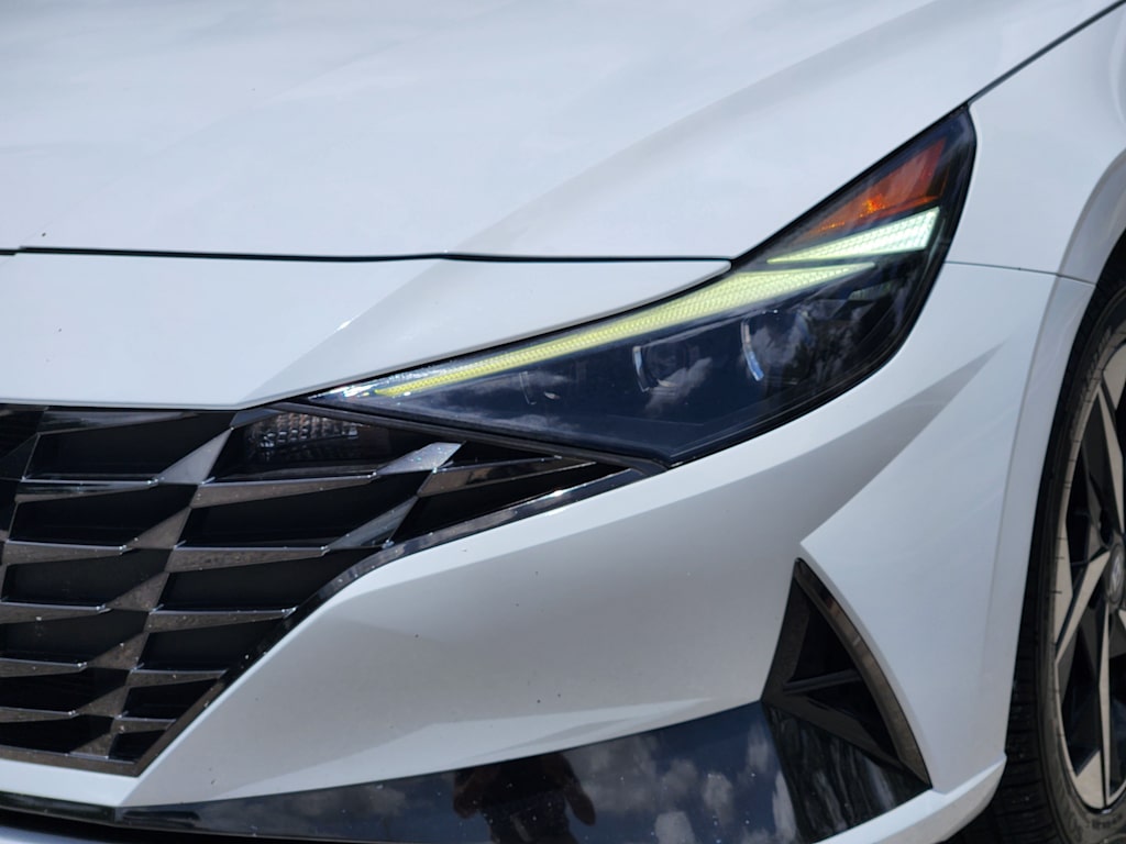 Thumbnail: 2023 Hyundai Elantra - 20