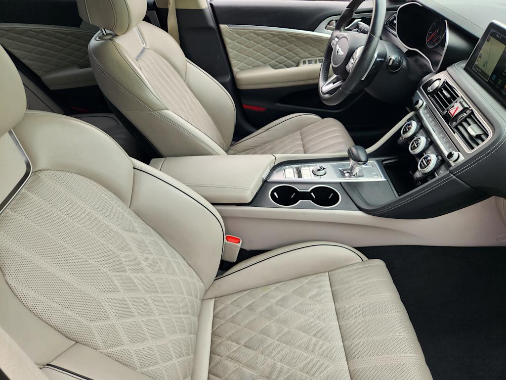 Thumbnail: 2019 Genesis G70 - 9