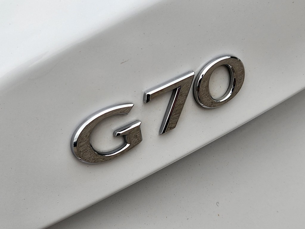 Thumbnail: 2019 Genesis G70 - 22