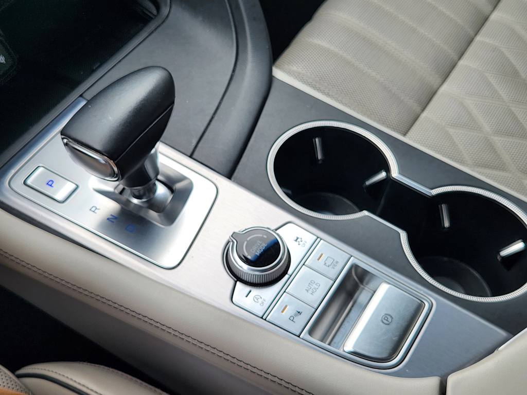 Thumbnail: 2019 Genesis G70 - 13