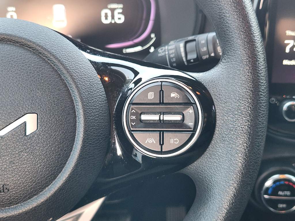 Thumbnail: 2023 Kia Soul - 32