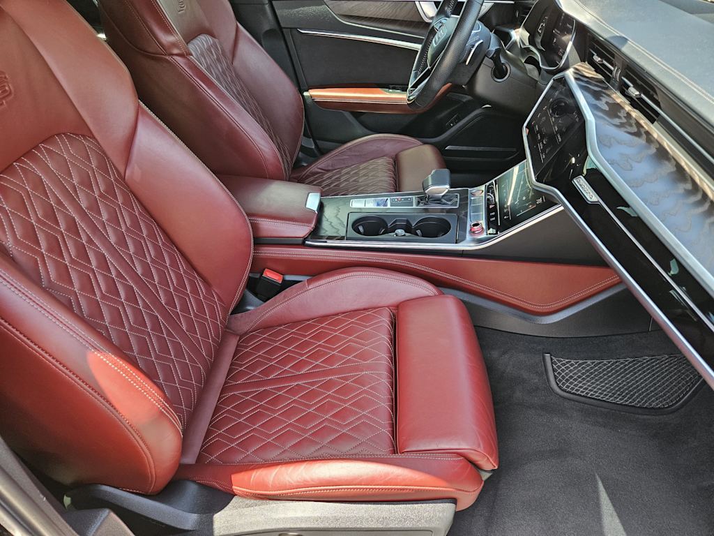Thumbnail: 2020 Audi S6 - 10
