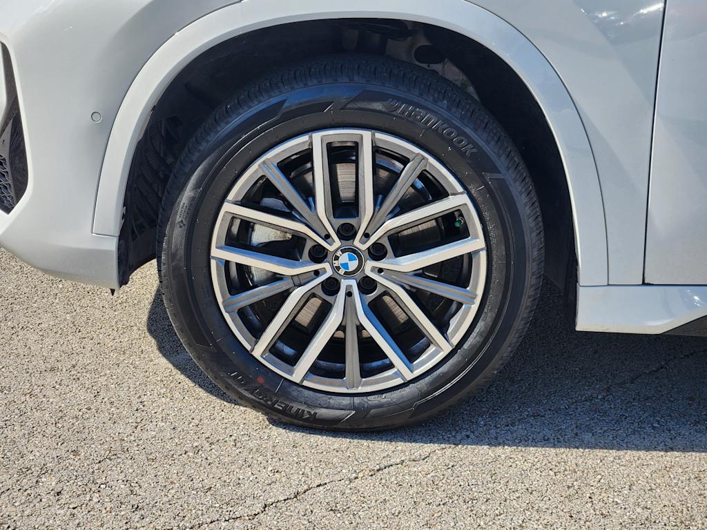 Thumbnail: 2023 BMW X1 - 22