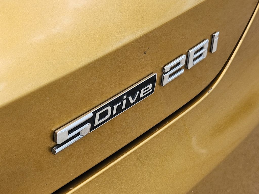 Thumbnail: 2021 BMW X2 - 5